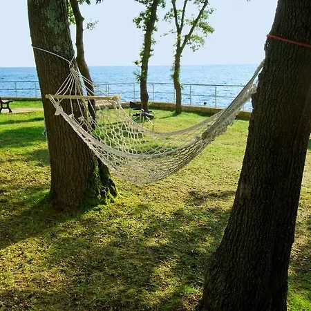 Prázdninový dům Holiday Camping Bijela Uvala.6 *